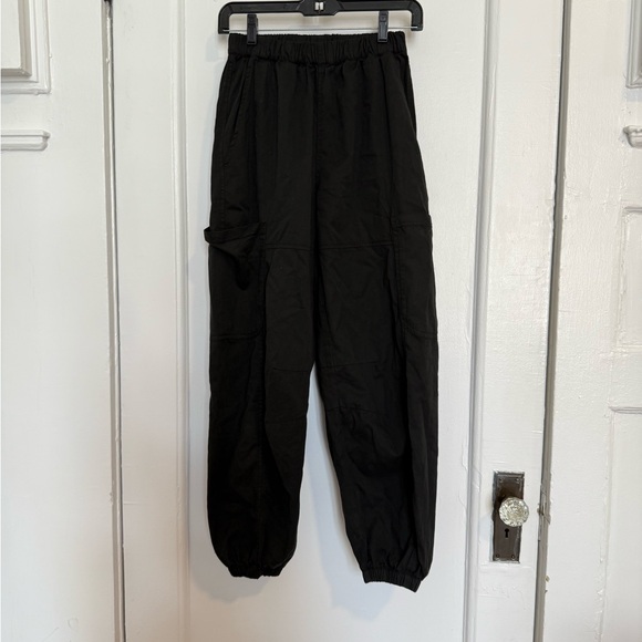 LOUP EMILY BARREL LEG CARGO PANTS - BLACK - Picture 3 of 6